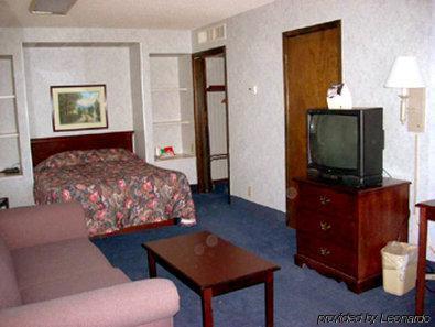 Sunflower Inn & Suites - Garden City Habitación foto