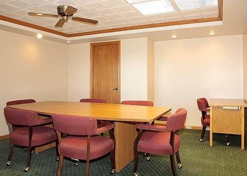 Sunflower Inn & Suites - Garden City Facilidades foto